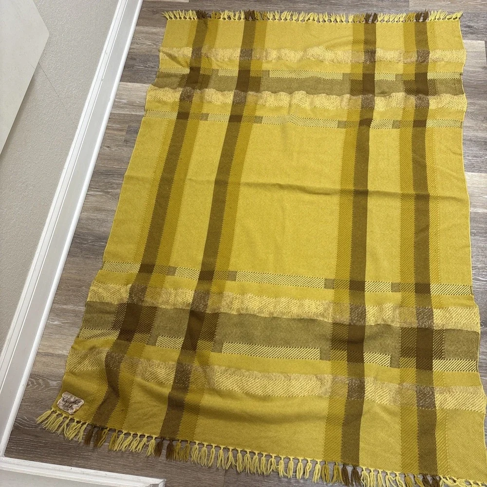 VTG 1970s Harvest Gold & Brown 47 X 68 Churchill Hand Woven Throw Blanket USA